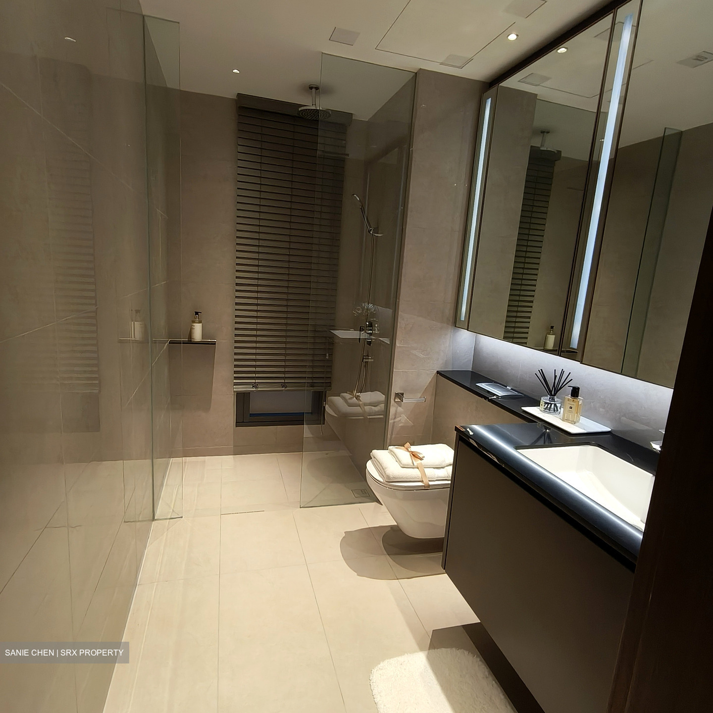 One Marina Gardens (D1), Apartment #558800141